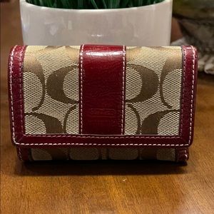 Authentic Vintage Signature Coach Wallet (Women’s)